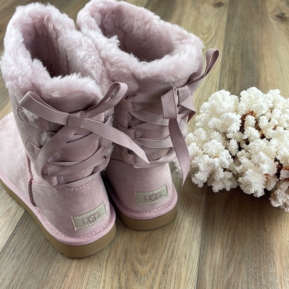 🌴🔆UGG - SHORT CONTINUITY BOW BOOTS🔆🌴 - Picture 7 of 16
